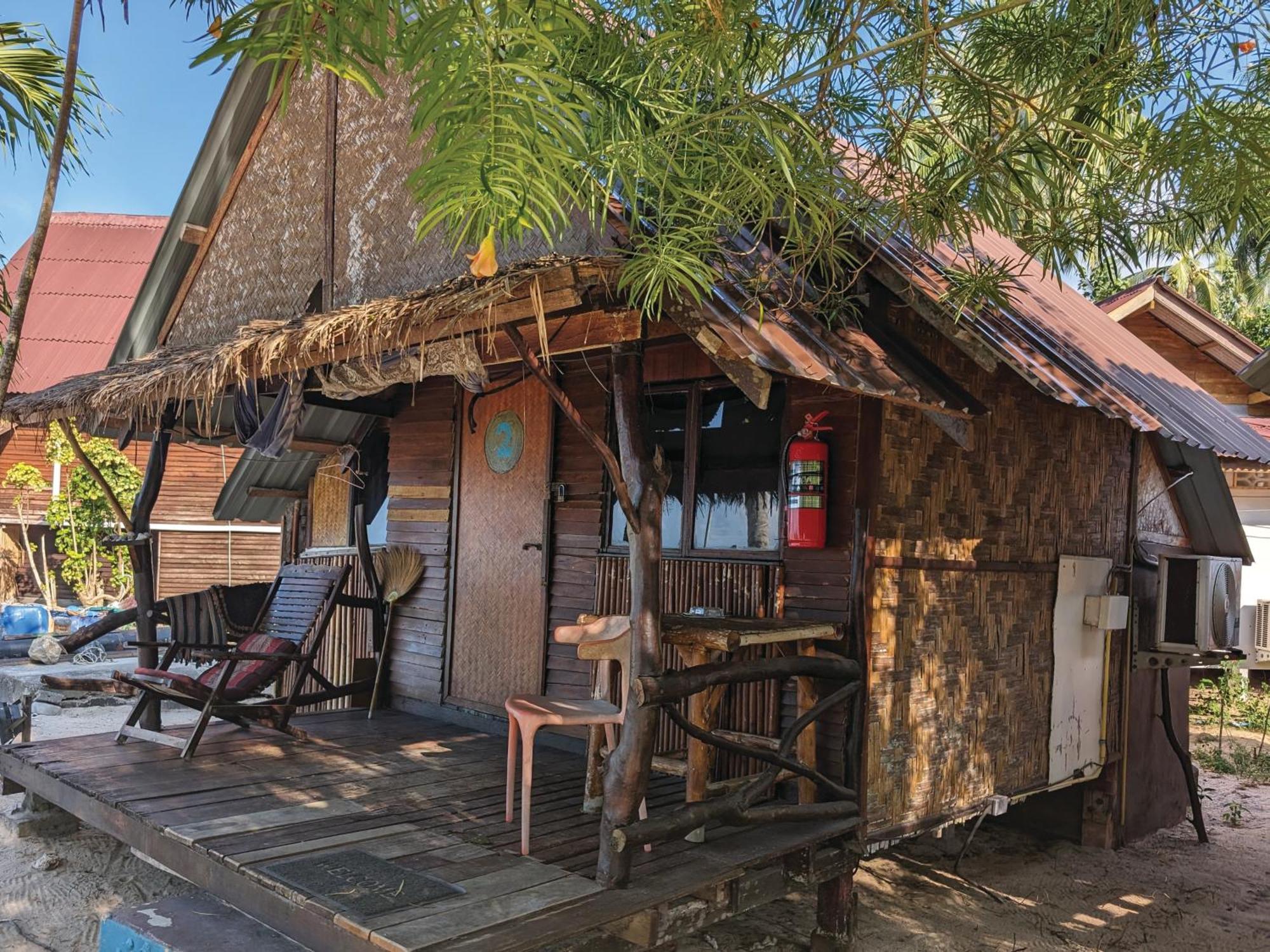 Munchies Bungalows Baan Tai Exterior photo